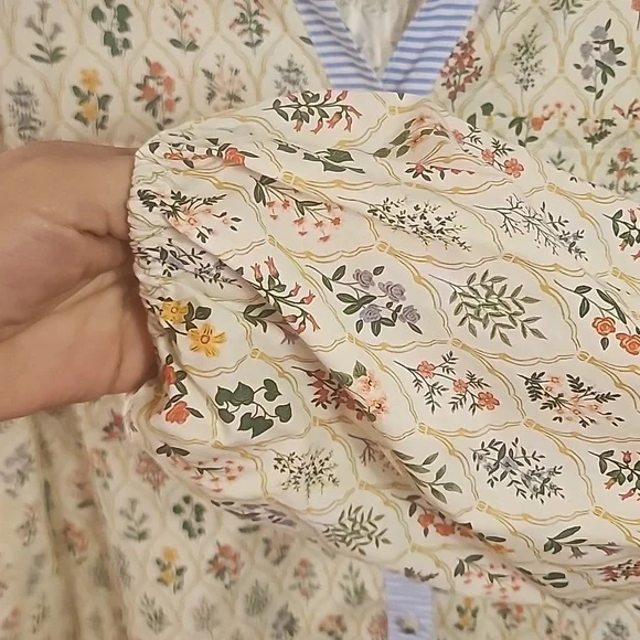 Chicsoul.com Petals and Prints Size 3X Button Front - Picture 6 of 8